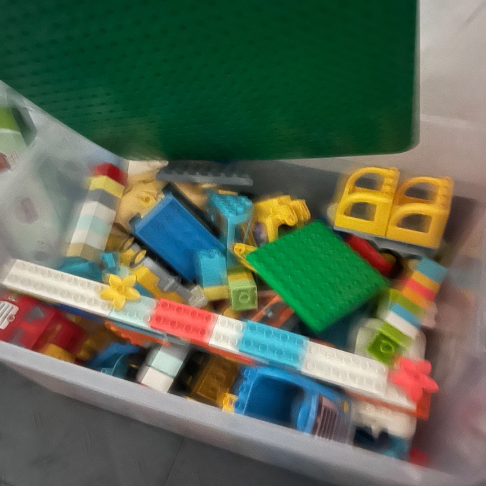 Lego Duplo - Picture 2 of 2